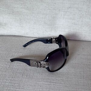 Gucci‎ Sunglasses Oversized Logo Square Shield Navy Buckle Logo Monogram GG 9591
